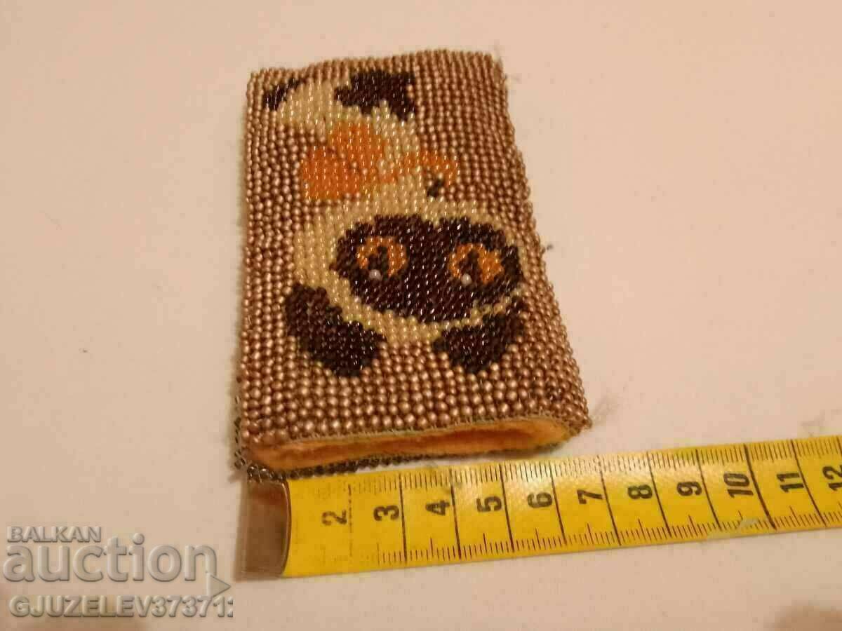 Auction Old protmone kisiika, glass beads Auction Old protmone kisiika, glass beads