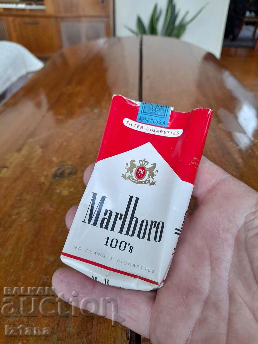 An old box of Marlboro cigarettes An old box of Marlboro cigarettes