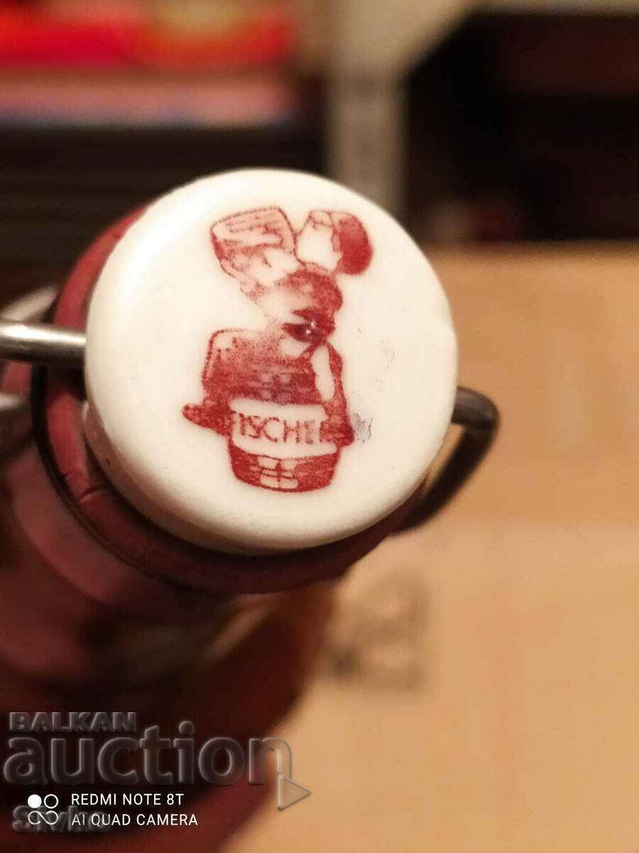 Delivery of Beer bottle with ceramic cap Delivery of Beer bottle with ceramic cap