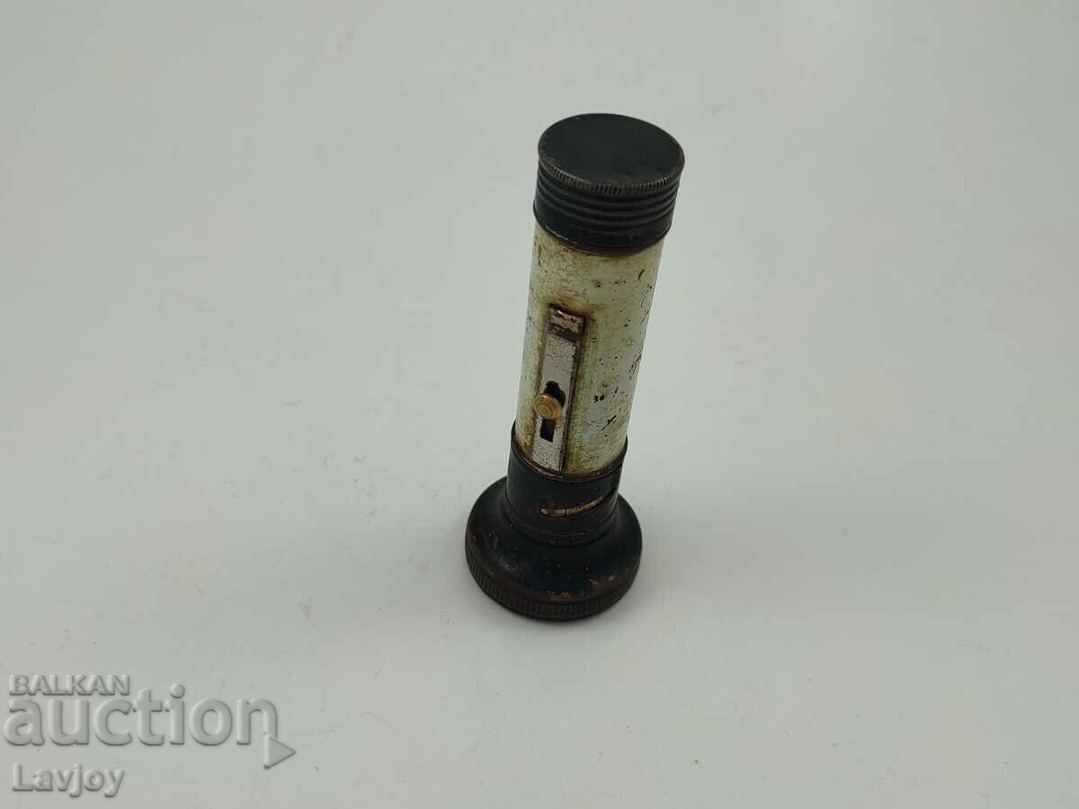 A small WW1 era pocket flashlight with price 99.00 BGN | € 50.62