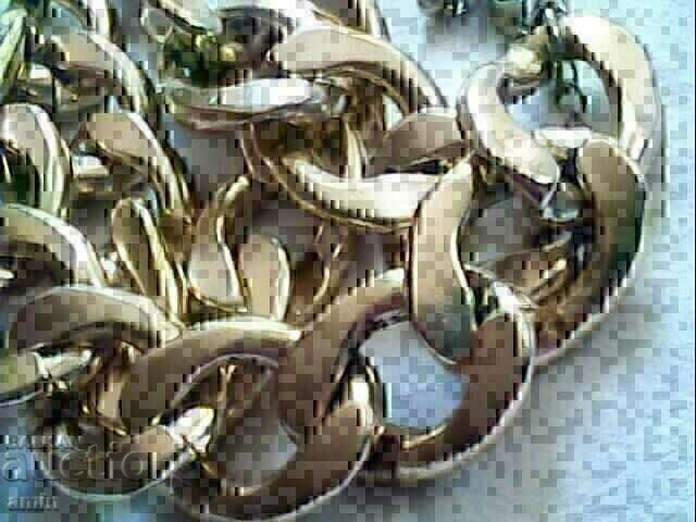 Delivery of old beautiful gold plated necklace Delivery of old beautiful gold plated necklace