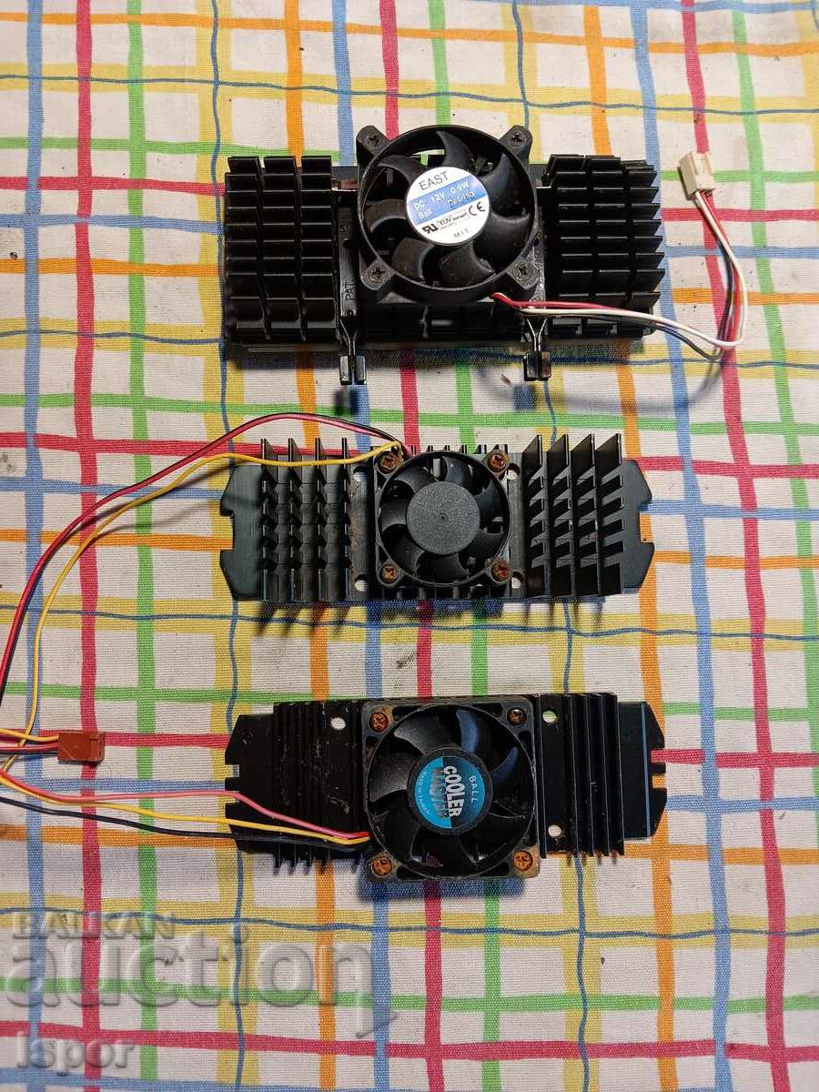 Cooling radiators with fans