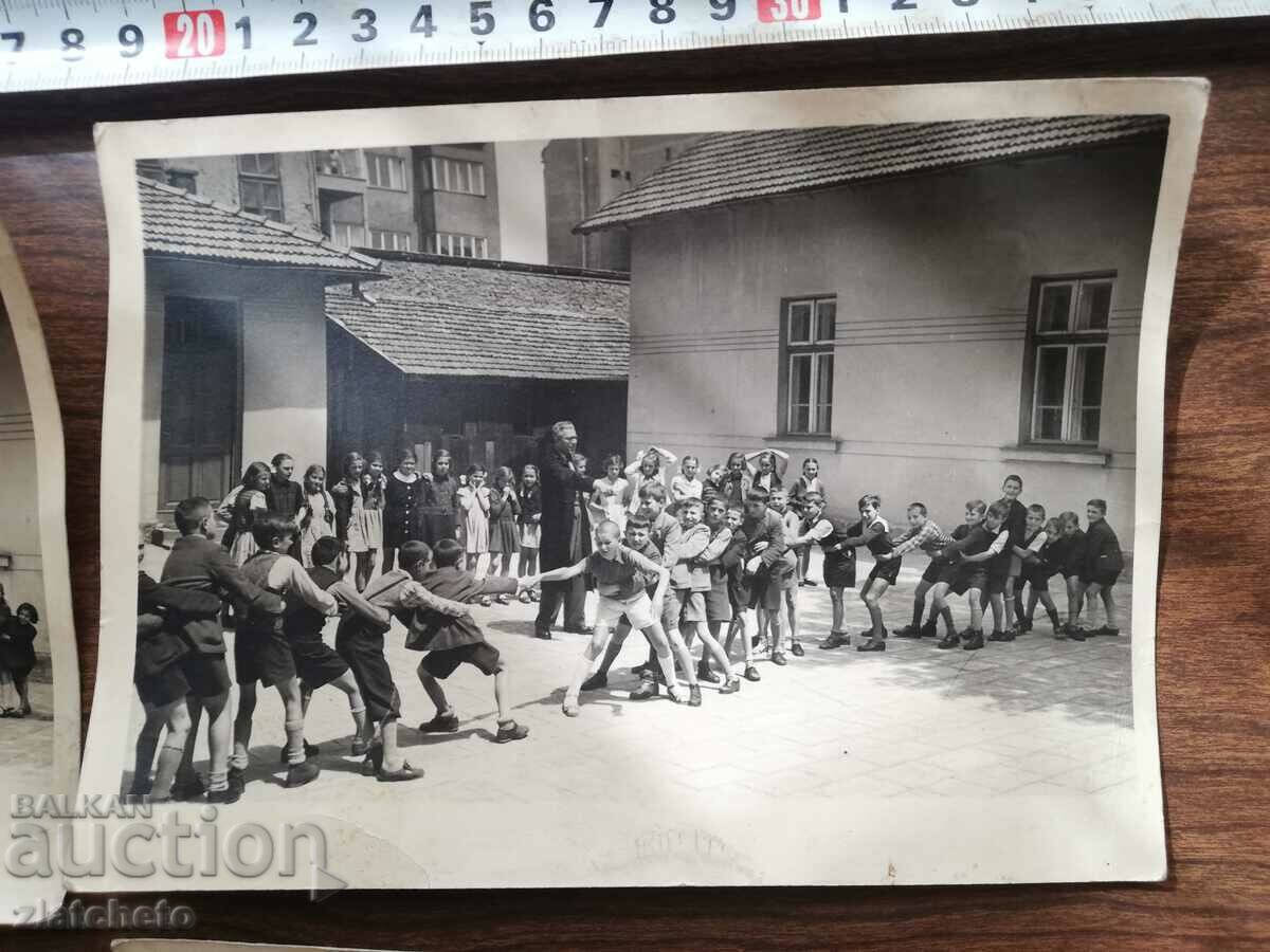 Auction  Old photo Kingdom of Bulgaria - Teacher and class, games