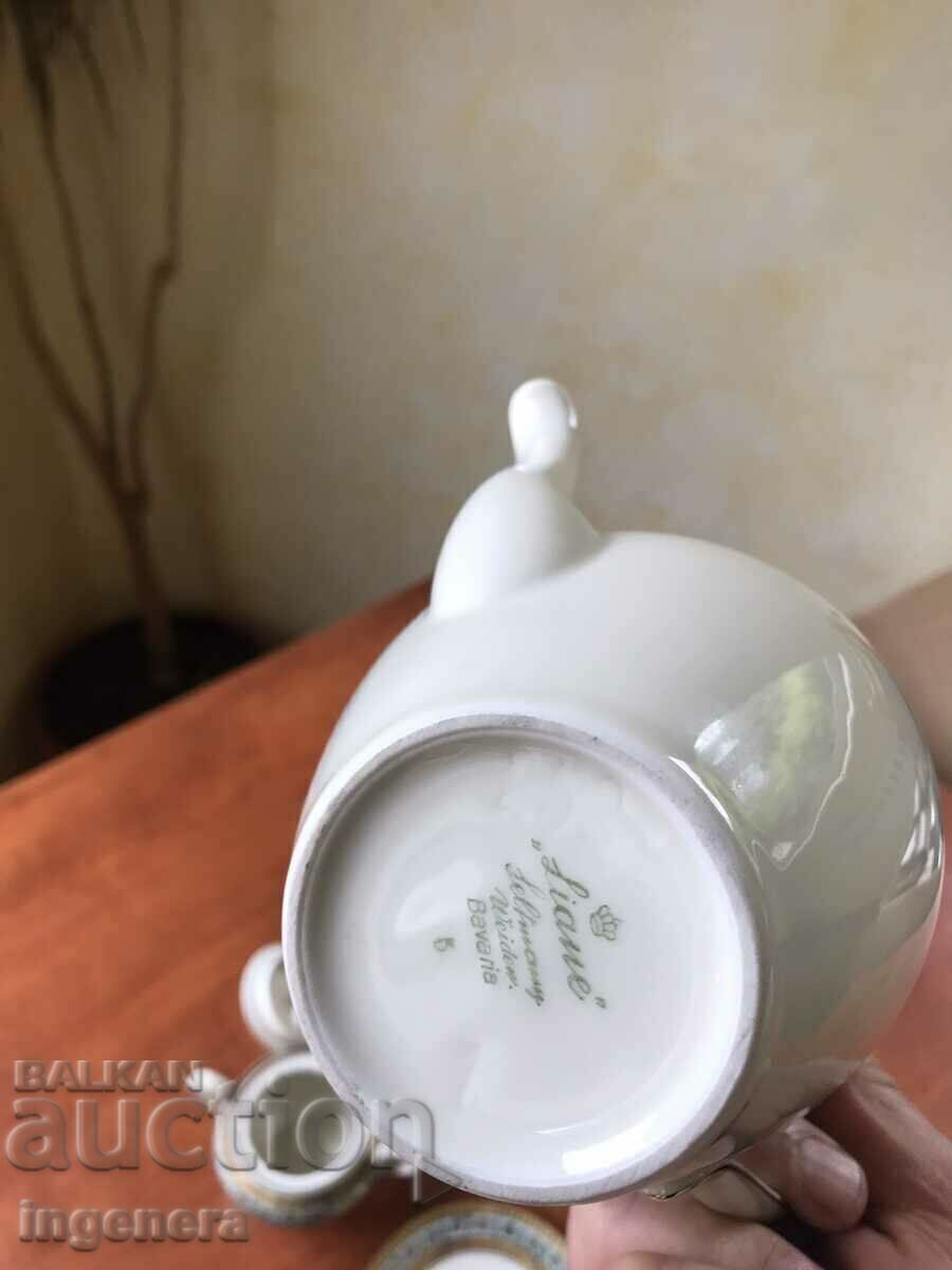Auction BAVARIA SELTMANN WEIDEN PORCELAIN COFFEE SERVICE "LIANE" SERIES Auction BAVARIA SELTMANN WEIDEN PORCELAIN COFFEE SERVICE "LIANE" SERIES