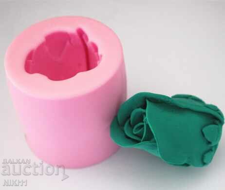 Auction  Silicone mold 3D rose for candles, soap, gypsum, fondant