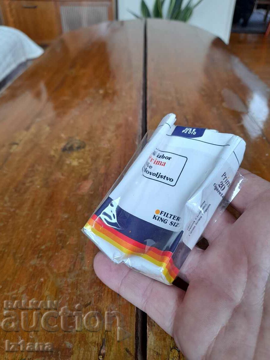 Un pachet vechi de țigări Prima cu preț 12.00 BGN | € 6.14