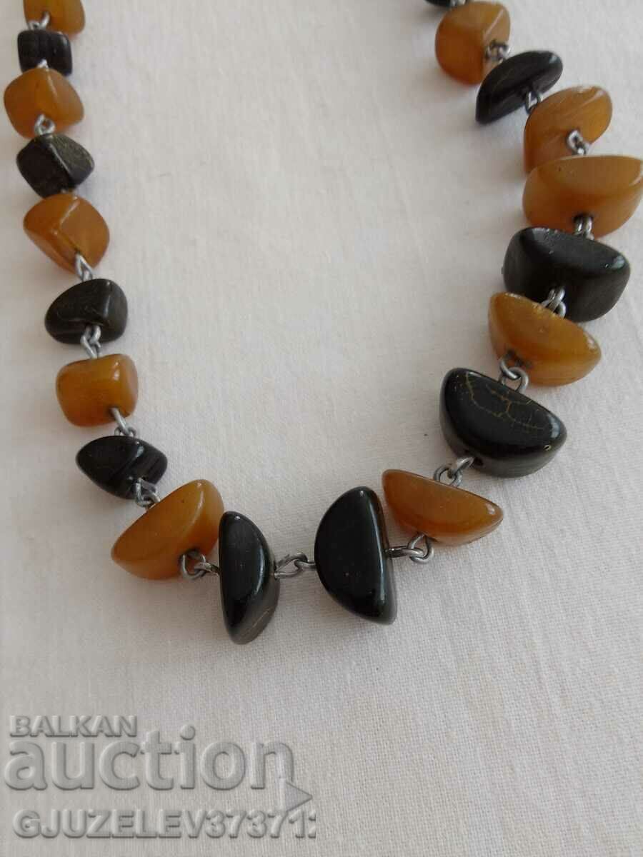 Delivery of Women's retro necklace