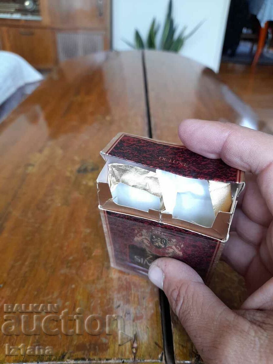 Auction An old box of Zar Simeon cigarettes Auction An old box of Zar Simeon cigarettes