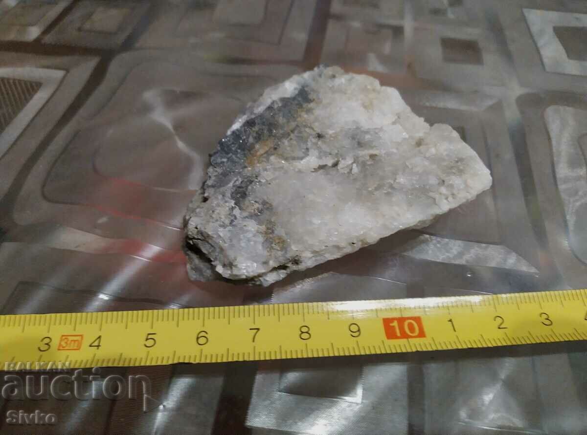 Mineralul 1