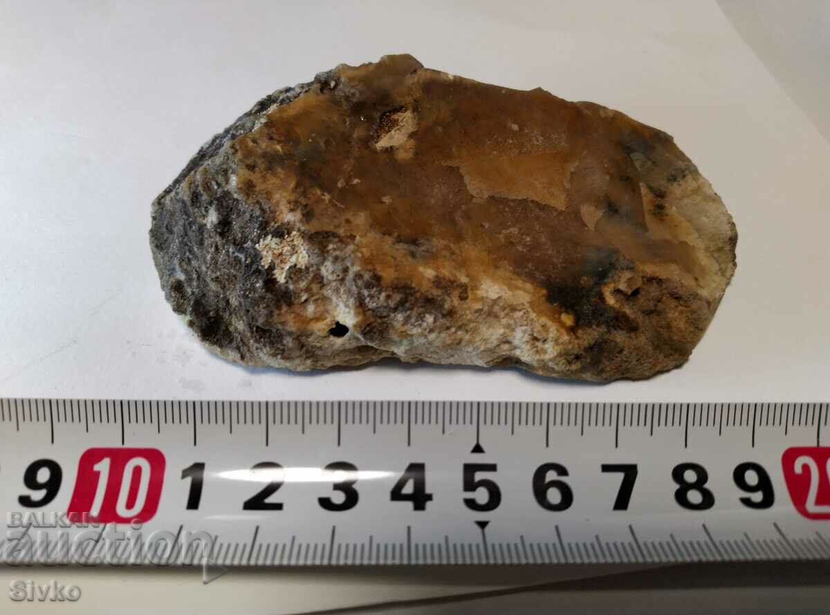Mineralul 8