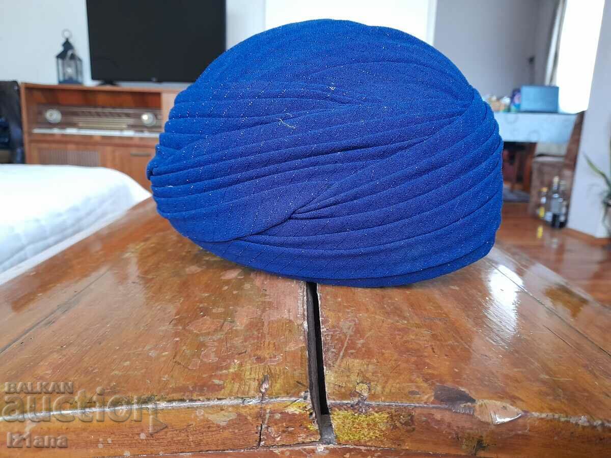 Auction Old hat, bonnet Auction Old hat, bonnet