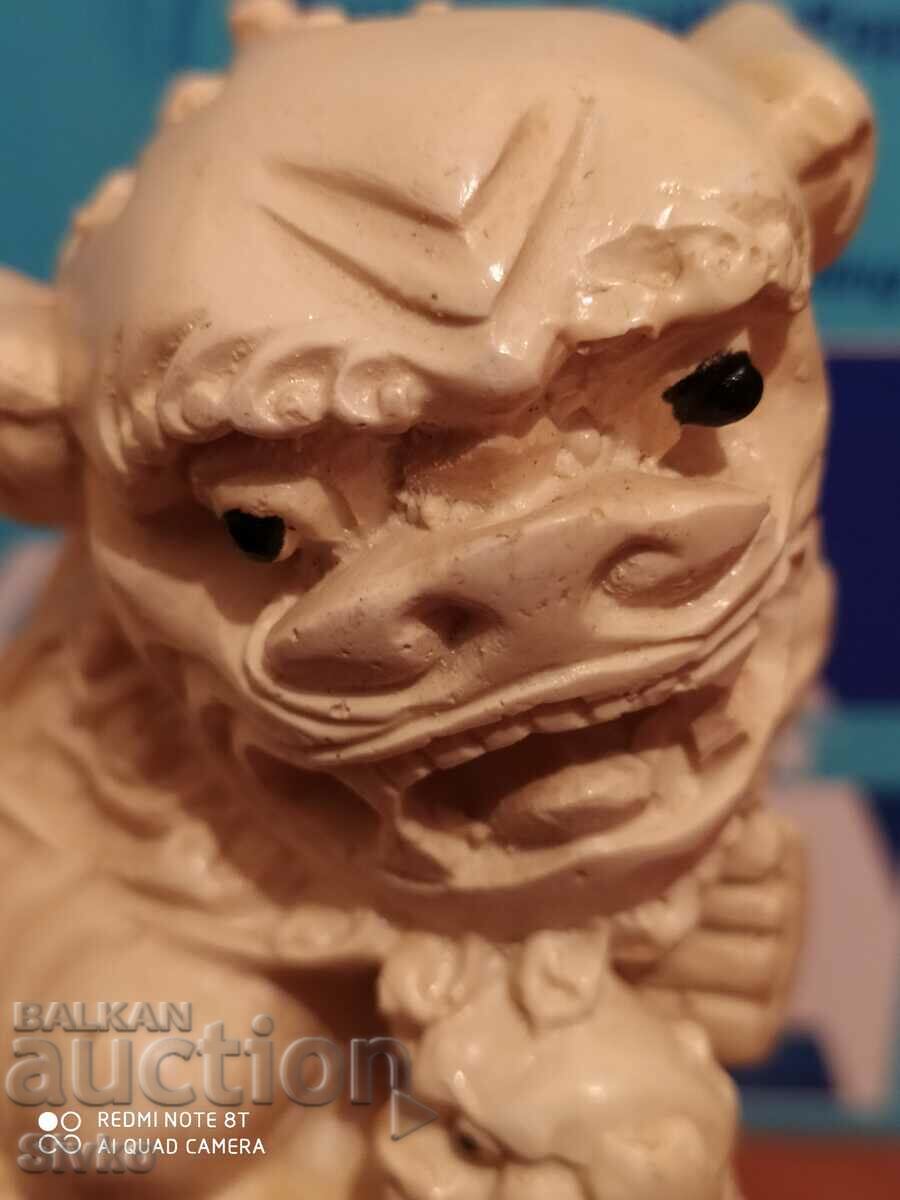 αγαλμάτιο με τιμή 9.99 BGN | € 5.11 αγαλμάτιο με τιμή 9.99 BGN | € 5.11