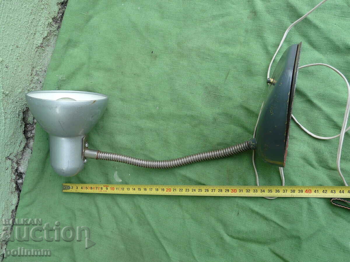 Delivery of Retro table lamp - 1 Delivery of Retro table lamp - 1