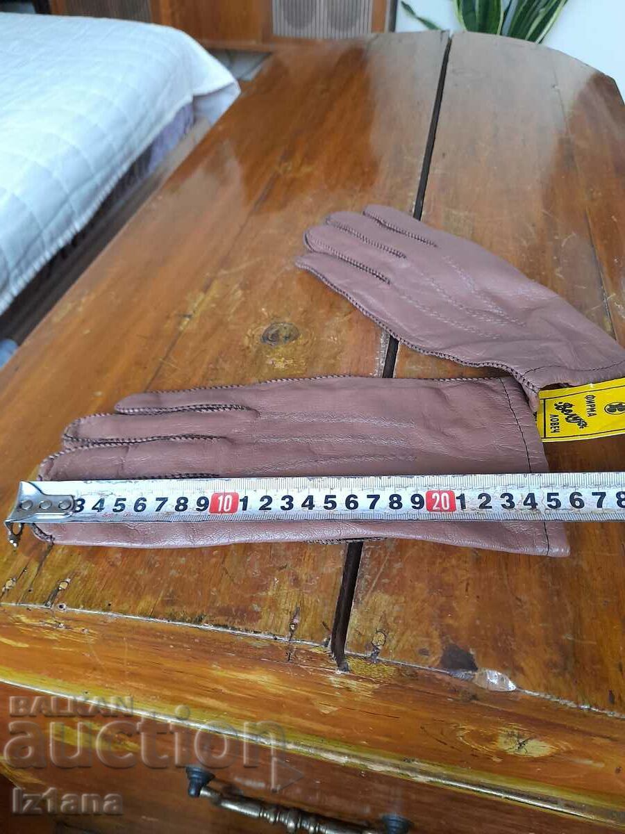 Old Men's Winter Gloves - 6 Old Men's Winter Gloves - 6