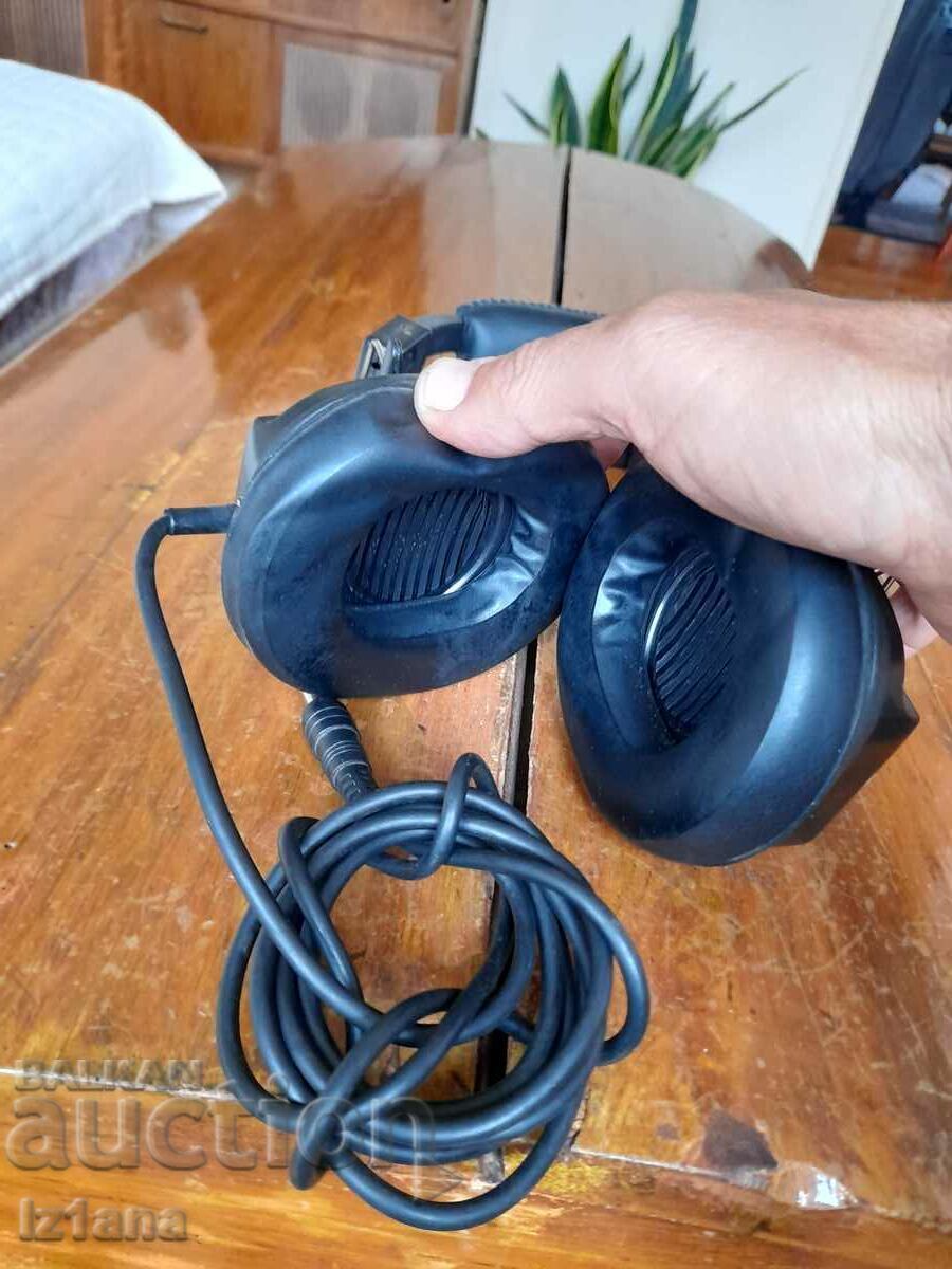 Auction Old Flex headphones Auction Old Flex headphones