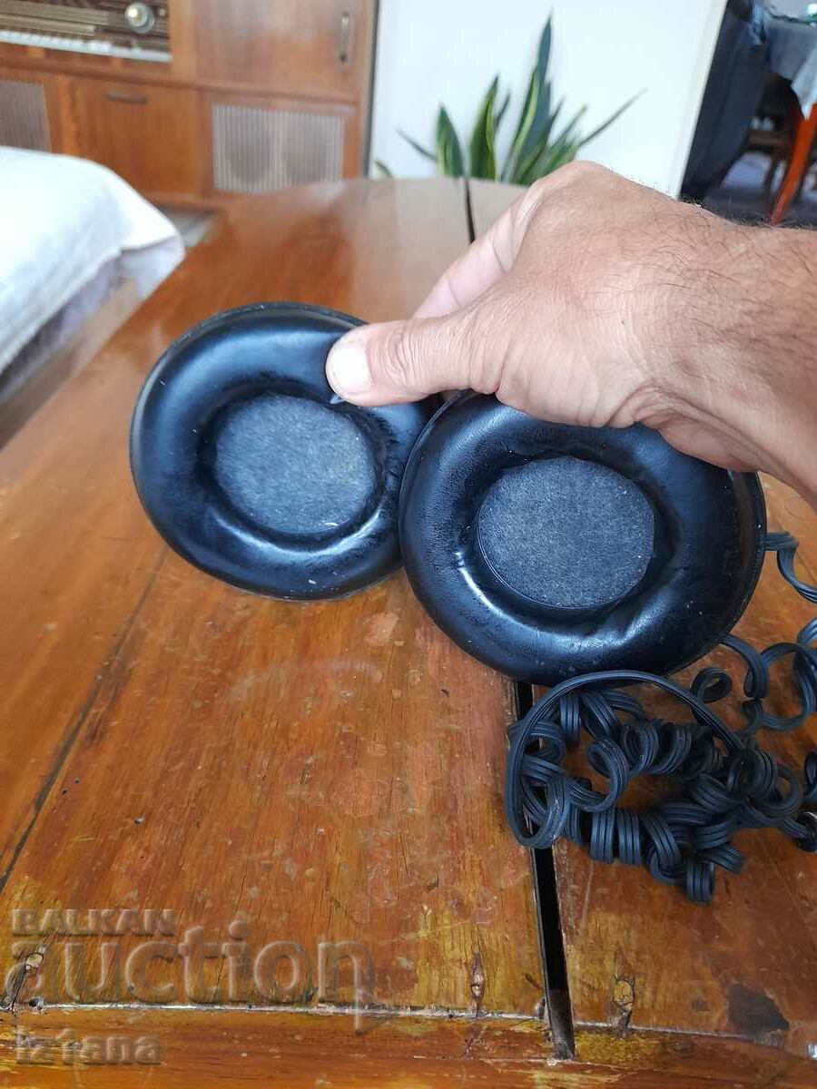 Old Met headphones with price 45.00 BGN | € 23.01 Old Met headphones with price 45.00 BGN | € 23.01