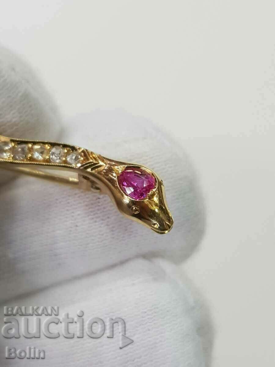 Παράδοση Χρυσή καρφίτσα γαλλικού φιδιού με διαμάντια και ρουμπίνια 19ος αι. Παράδοση Χρυσή καρφίτσα γαλλικού φιδιού με διαμάντια και ρουμπίνια 19ος αι.