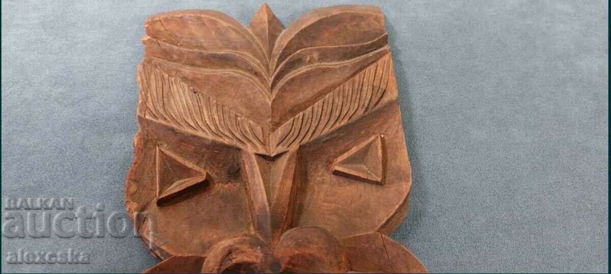 Livrarea sculptură în lemn vechi Livrarea sculptură în lemn vechi