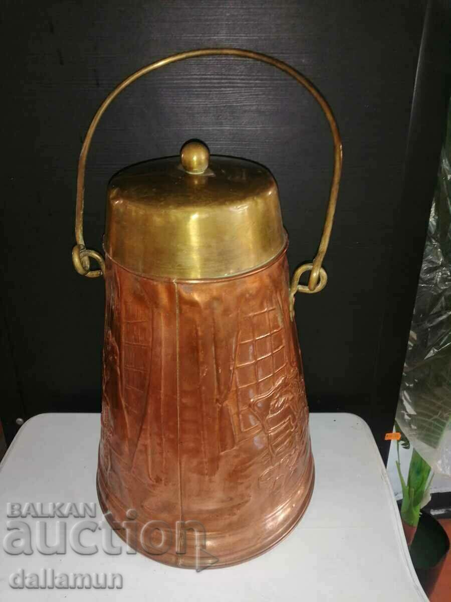 Delivery of Old copper pot with engraved lid