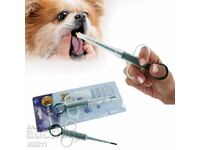 Syringe for food and medicine for dogs cats and other lives