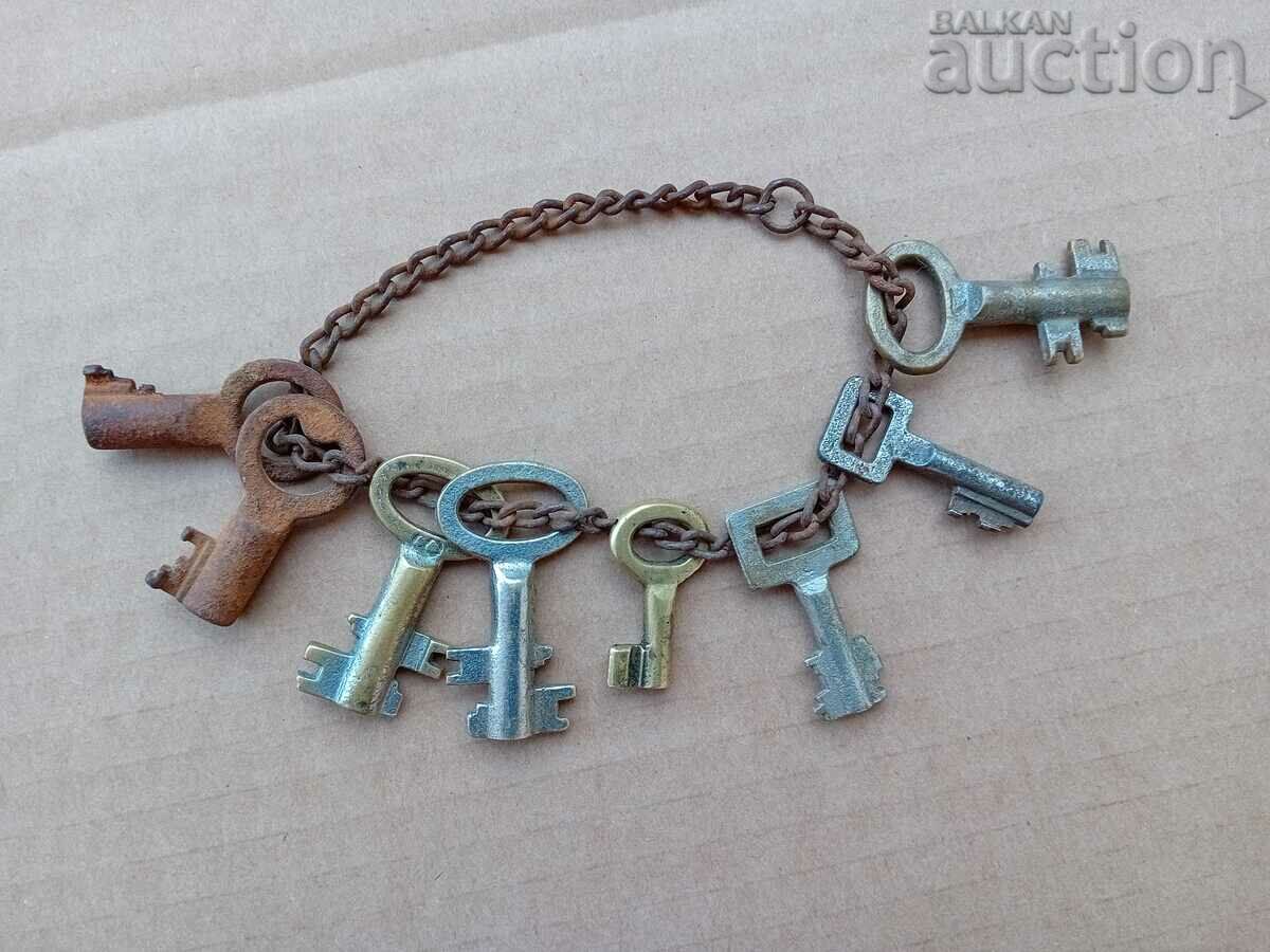 LOT OLD KEYS KEY LOCK LOCK LOCK with price 21.00 BGN | € 10.74