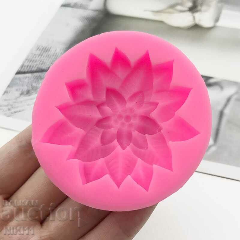 Silicone mold Edelweiss flower, fondant mold, decoration with price 9.00 BGN | € 4.60 Silicone mold Edelweiss flower, fondant mold, decoration with price 9.00 BGN | € 4.60