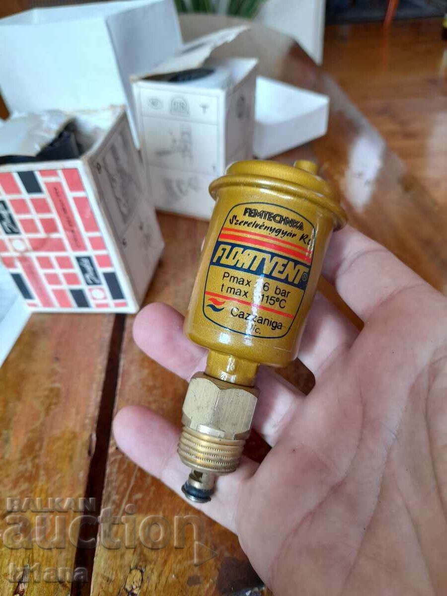 Auction Old Danfoss thermostat, deaerator Auction Old Danfoss thermostat, deaerator