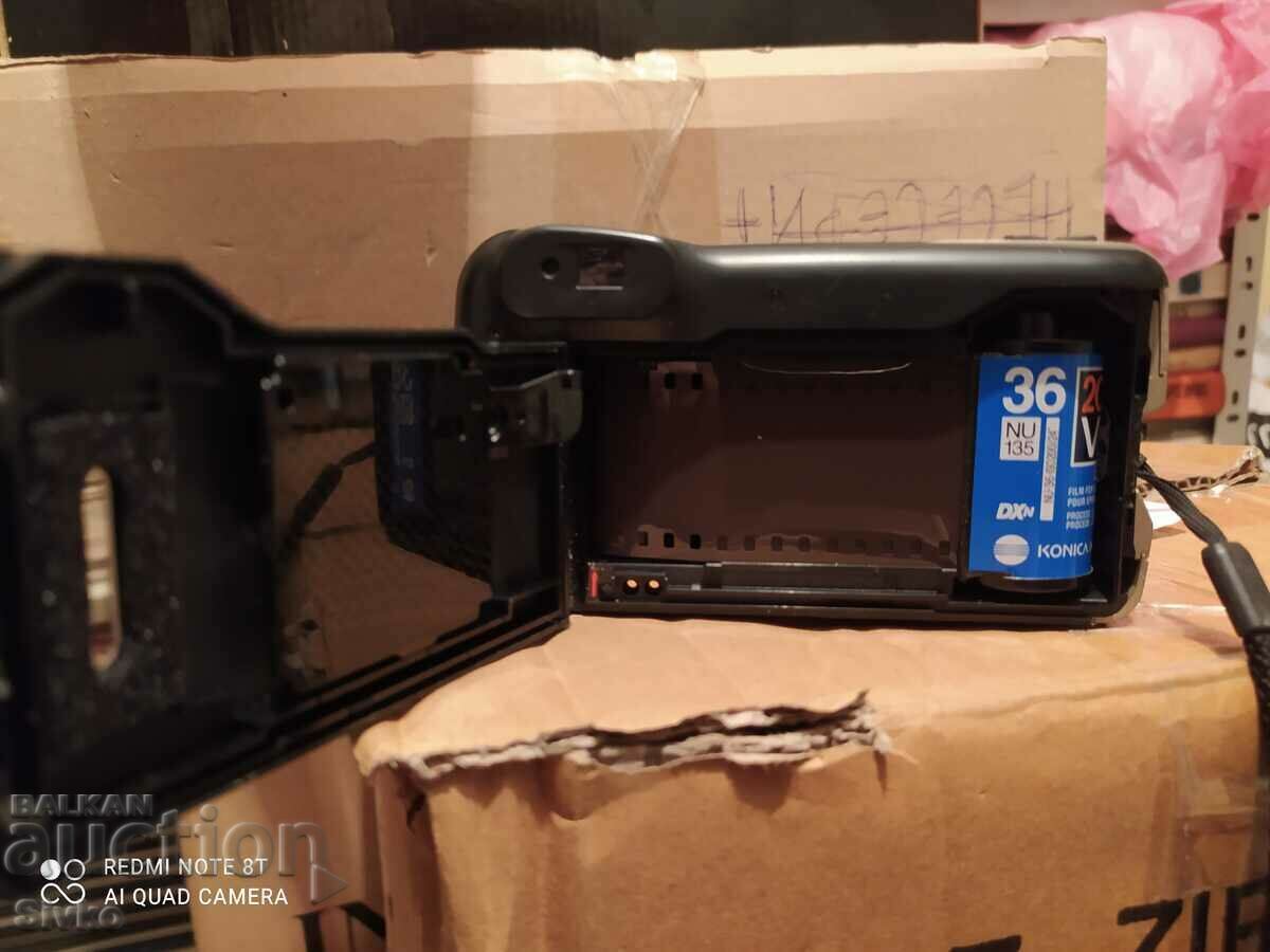 Auction Rollaroid camera with tape not tested Auction Rollaroid camera with tape not tested