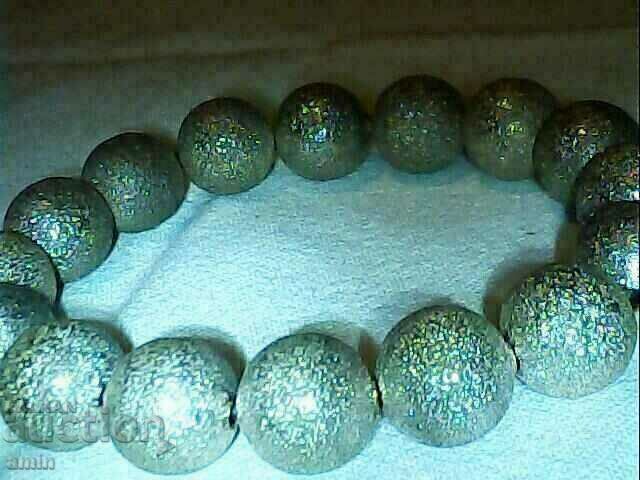 lot of 4 beautiful bracelets with price 25.00 BGN | € 12.78 lot of 4 beautiful bracelets with price 25.00 BGN | € 12.78