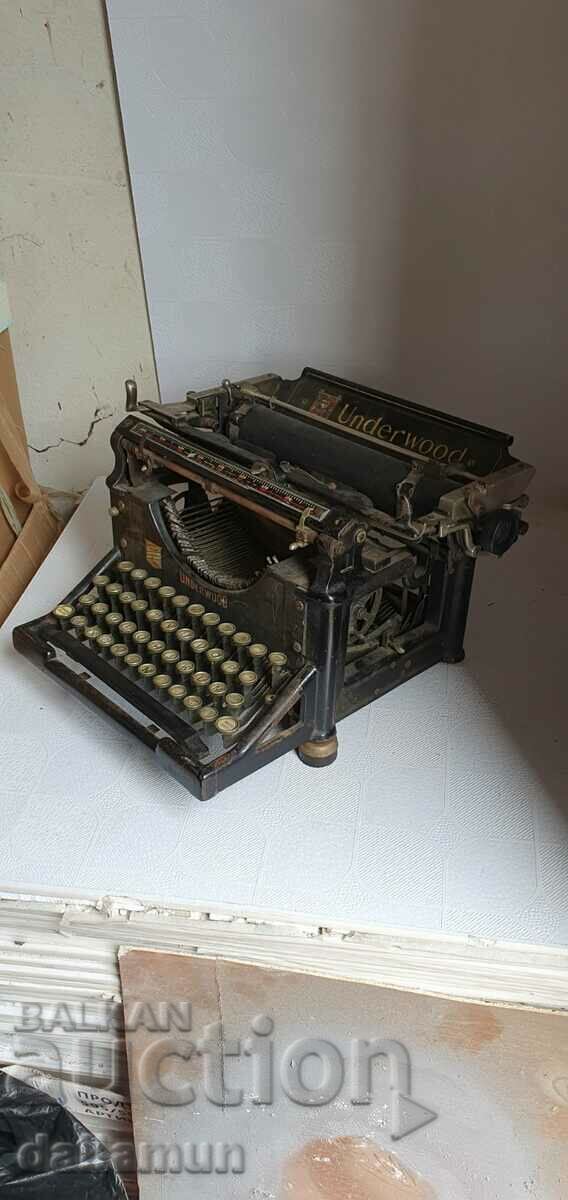 Delivery of underwood typewriter
