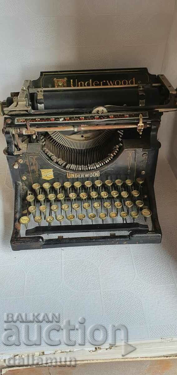 underwood typewriter - 5