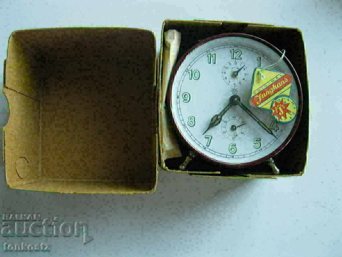 Доставка на Чисто нов будилник Junghans в оригинална кутия 1950-55г. Доставка на Чисто нов будилник Junghans в оригинална кутия 1950-55г.