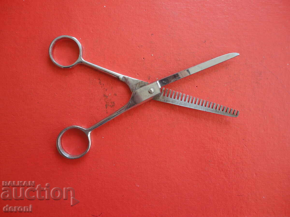 Auction  Hairdressing scissors 6