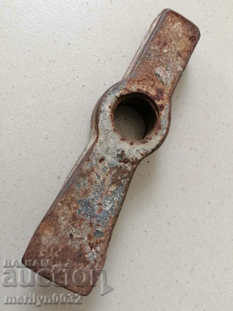 Auction Carpenter's hammer, mason's tool, primitive Auction Carpenter's hammer, mason's tool, primitive