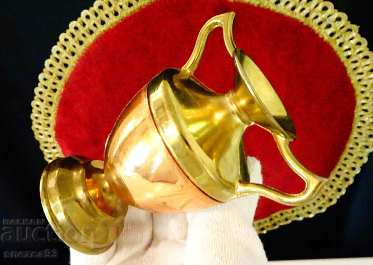 English candlestick, amphora, marked. with price 16.00 BGN | € 8.18 English candlestick, amphora, marked. with price 16.00 BGN | € 8.18