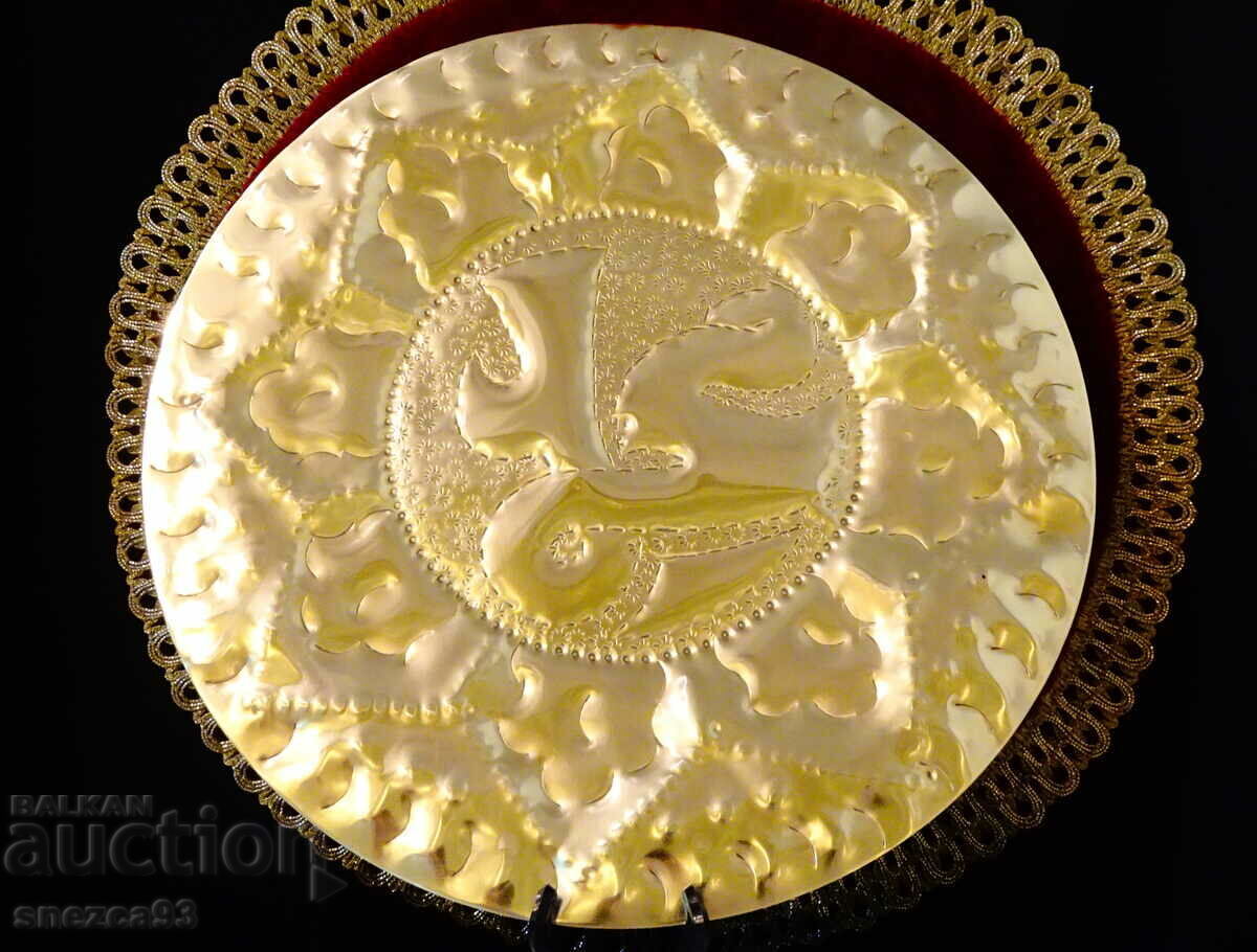 Auction Brass wall plate, panel, Arabic calligraphy. Auction Brass wall plate, panel, Arabic calligraphy.