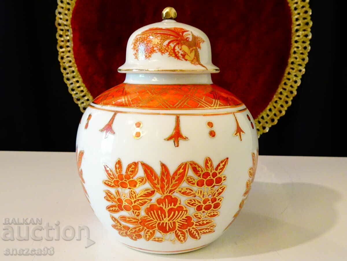 Ancient vase, urn, jar, Chinese porcelain, gold.