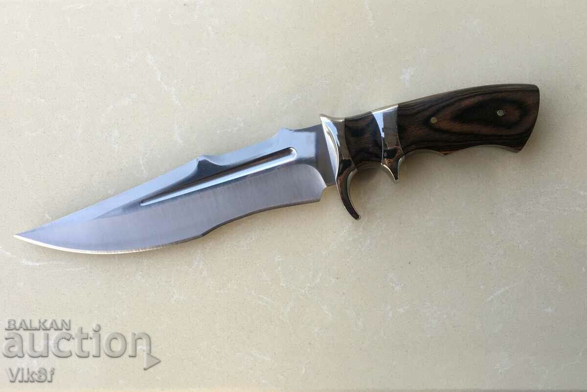 Stable and heavy hunting knife, blade 190 x 305