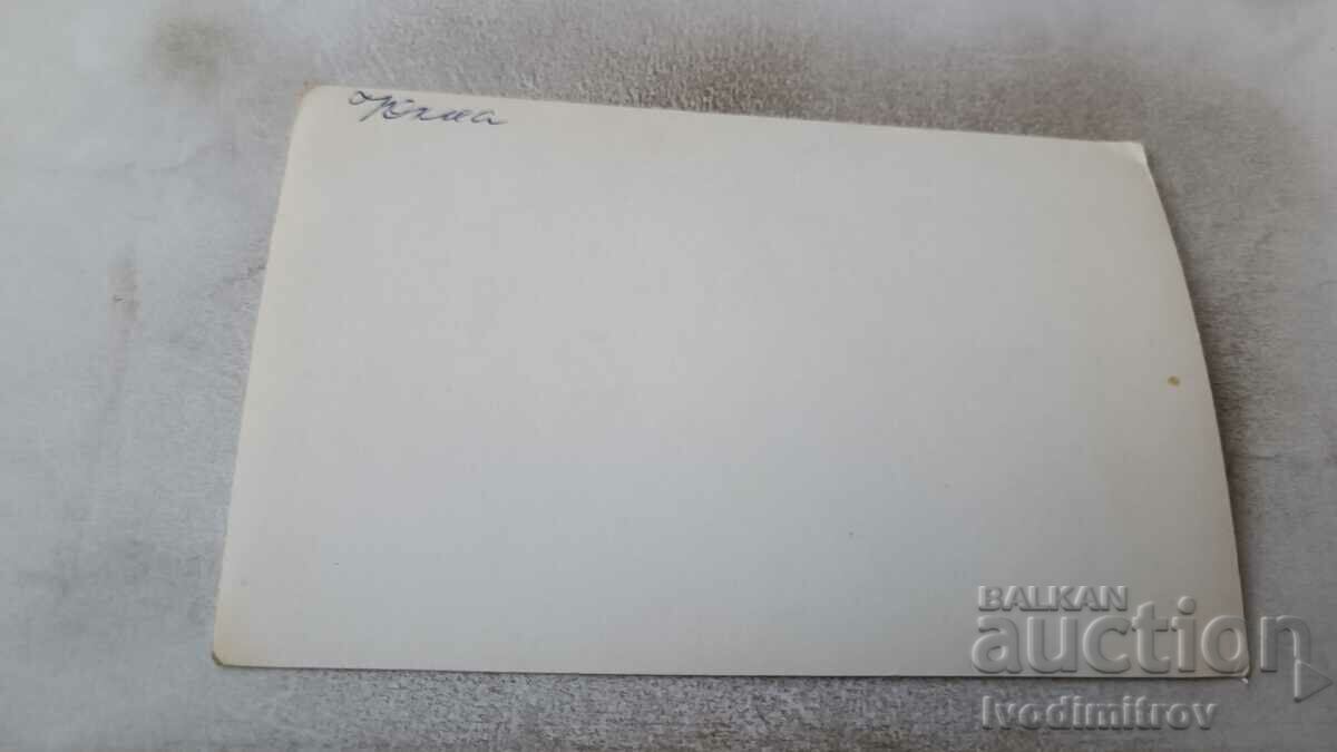 Photo Bride with her friends with price 1.15 BGN | € 0.59 Photo Bride with her friends with price 1.15 BGN | € 0.59