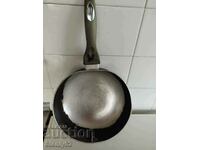 Large massive aluminum pan, weight 1 kg. thick. 0.5 mm