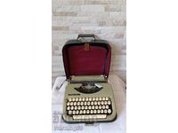 Old typewriter Maritsa 11 - Made in Bulgaria - 1970