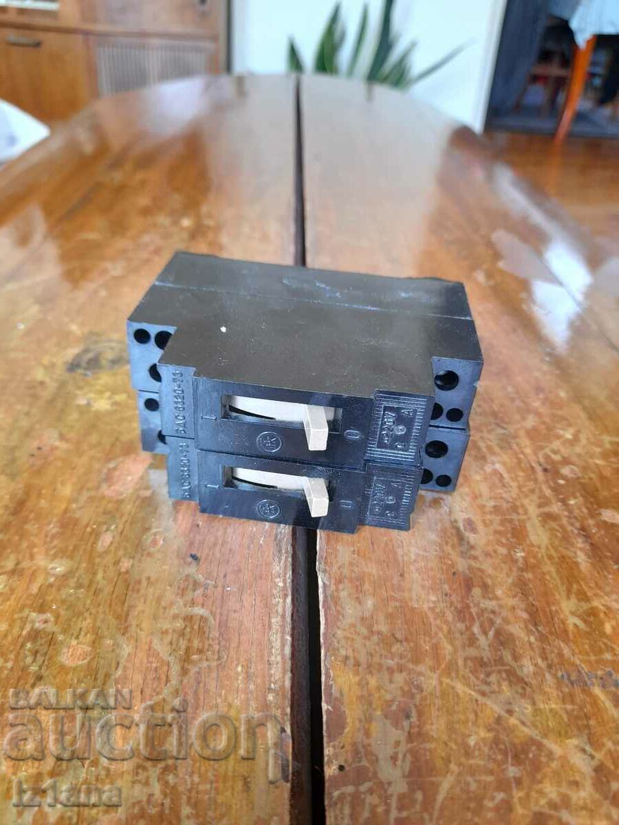 Old automatic fuse, fuses, fuse Old automatic fuse, fuses, fuse