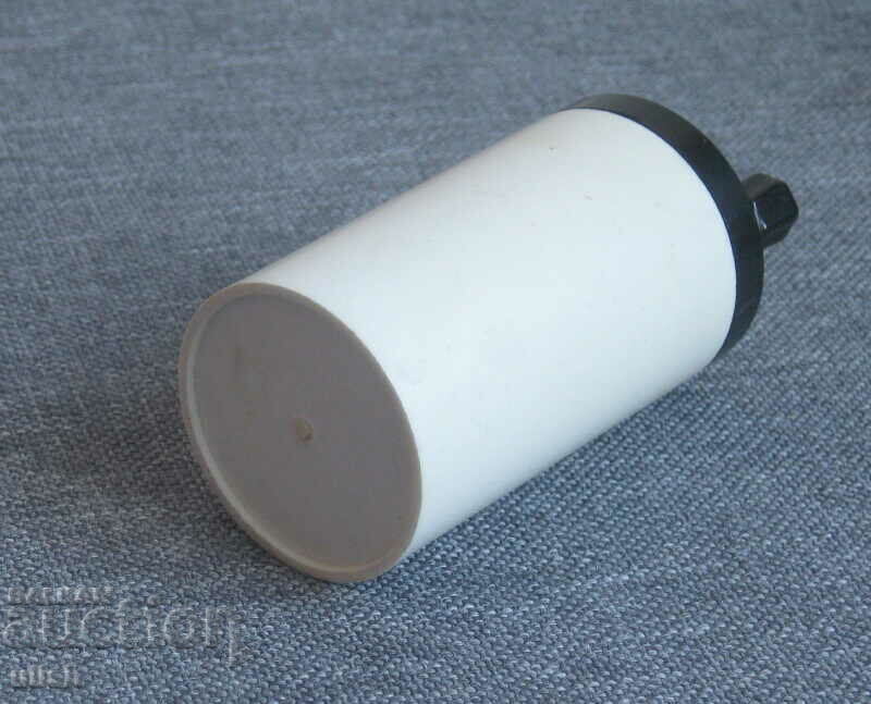 Old laboratory electrolytic capacitor standard Metra with price 30.00 BGN | € 15.34 Old laboratory electrolytic capacitor standard Metra with price 30.00 BGN | € 15.34