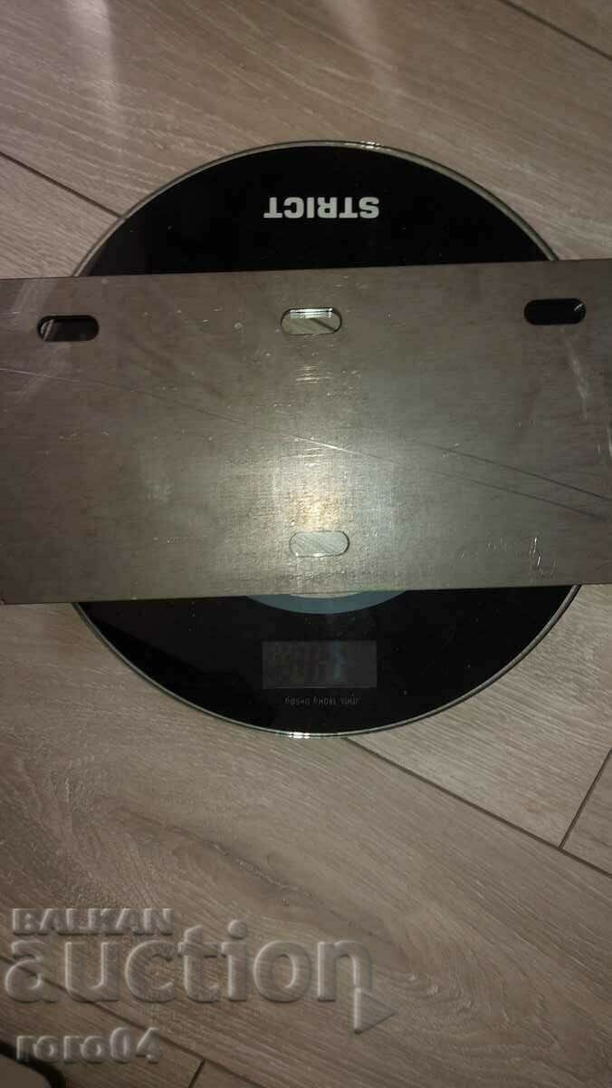 PLACĂ DE OȚEL DECĂUTĂ LA LASER - 5