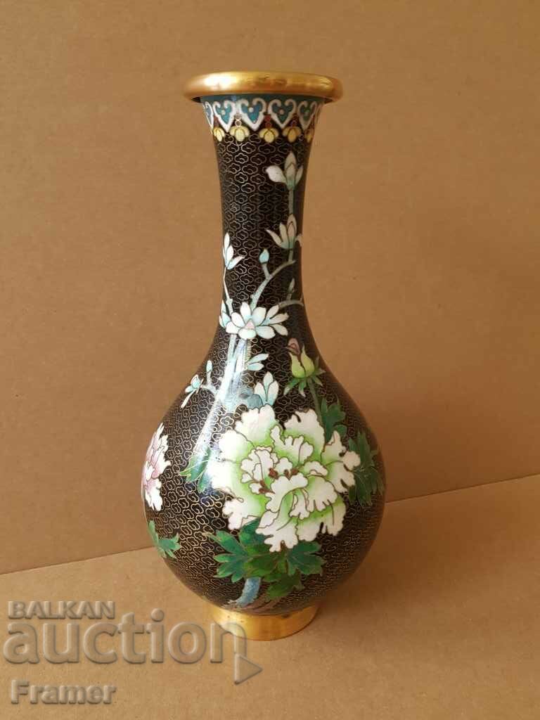 A beautiful 19th century Chinese Clazone bronze cellular enamel vase A beautiful 19th century Chinese Clazone bronze cellular enamel vase
