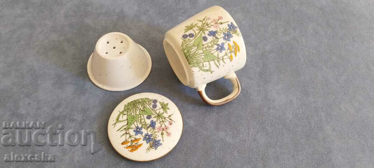 Teacup with strainer with price 17.00 BGN | € 8.69 Teacup with strainer with price 17.00 BGN | € 8.69