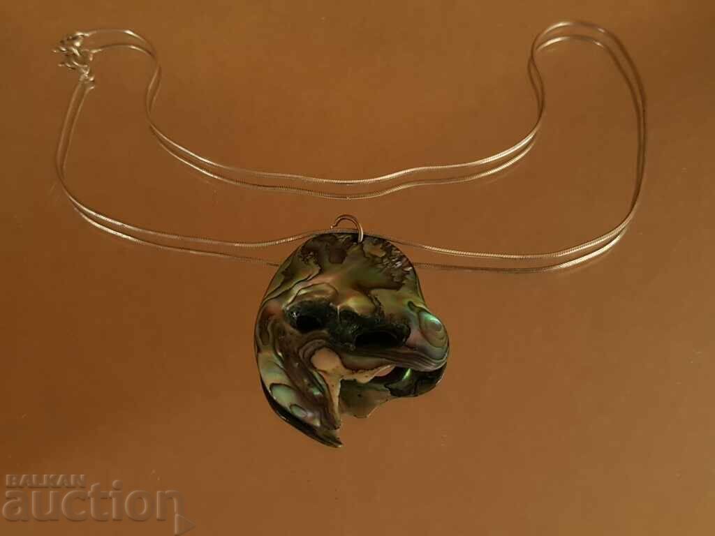 Дизайнерско сребърно колие с цветен седеф от Нова Зеландия с цена 85.00 лв. | € 43.46 Дизайнерско сребърно колие с цветен седеф от Нова Зеландия с цена 85.00 лв. | € 43.46