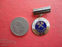 Badge G Dimitrov Pernik bronze enamel