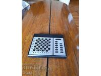 Un vechi joc de șah