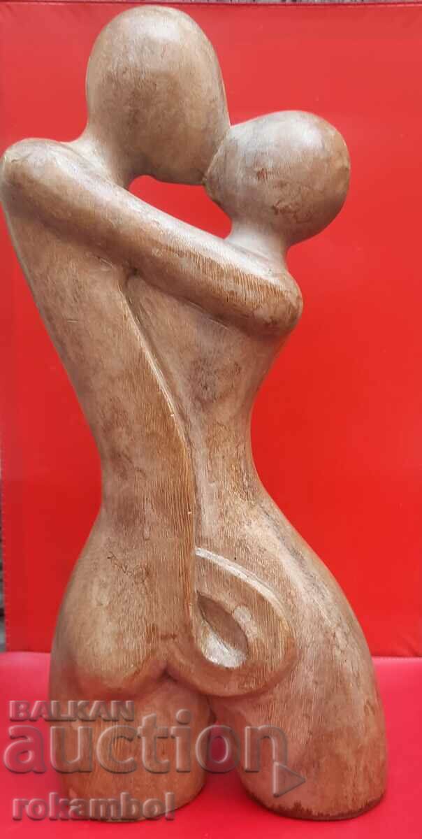 Sculptură în lemn a artistului Vencislav Antonov
